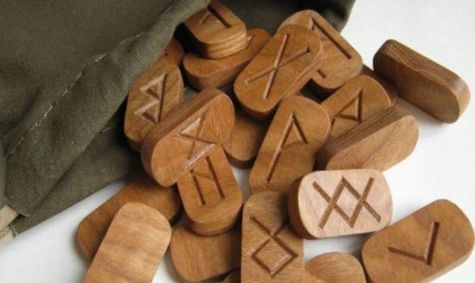 Fortune telling by runes online