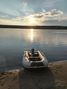 Обь. Закрыл календарное лето поклёвками.